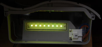 LEDランプ捕虫器！アース・バイオケミカルの虫とりっ光の通信販売：テクノ株式会社